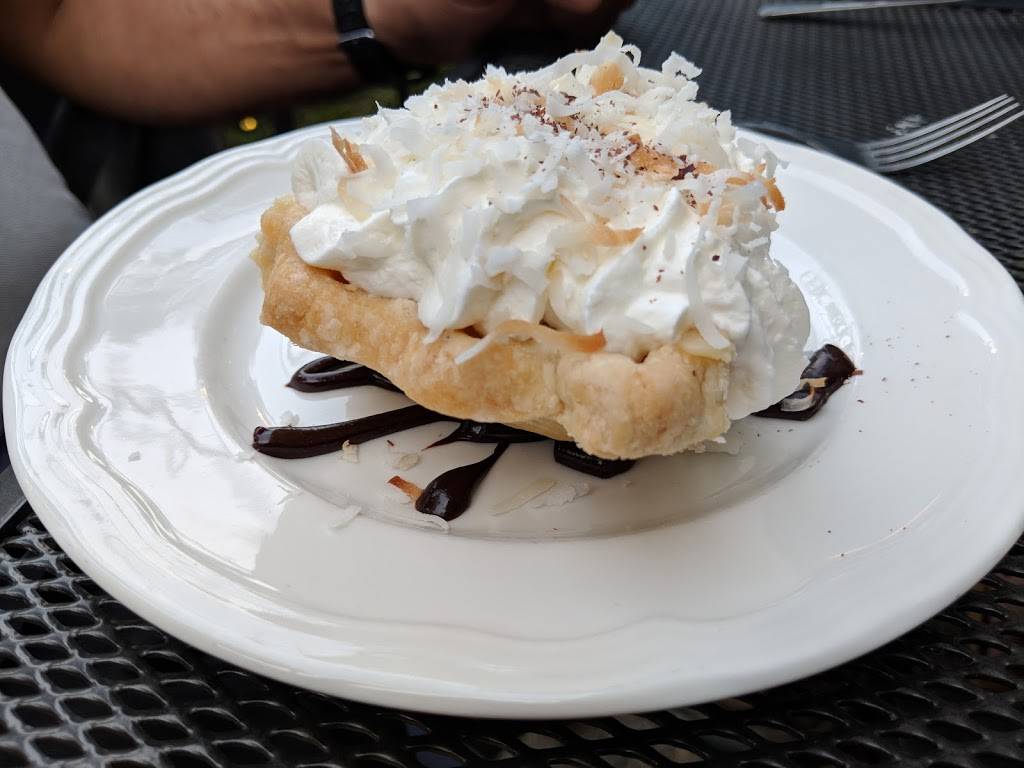 Marthas Leelanau Table | cafe | 413 N St Joseph St, Suttons Bay, MI 49682, USA | 2312712344 OR +1 231-271-2344