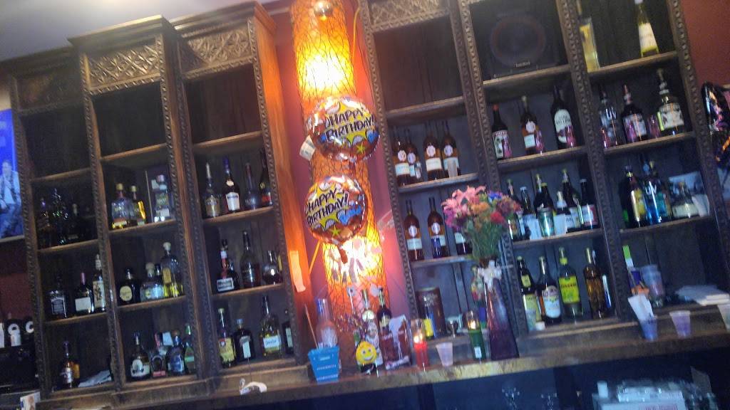 Cananas | restaurant | 2310 S Blue Island Ave, Chicago, IL 60608, USA | 7738431060 OR +1 773-843-1060