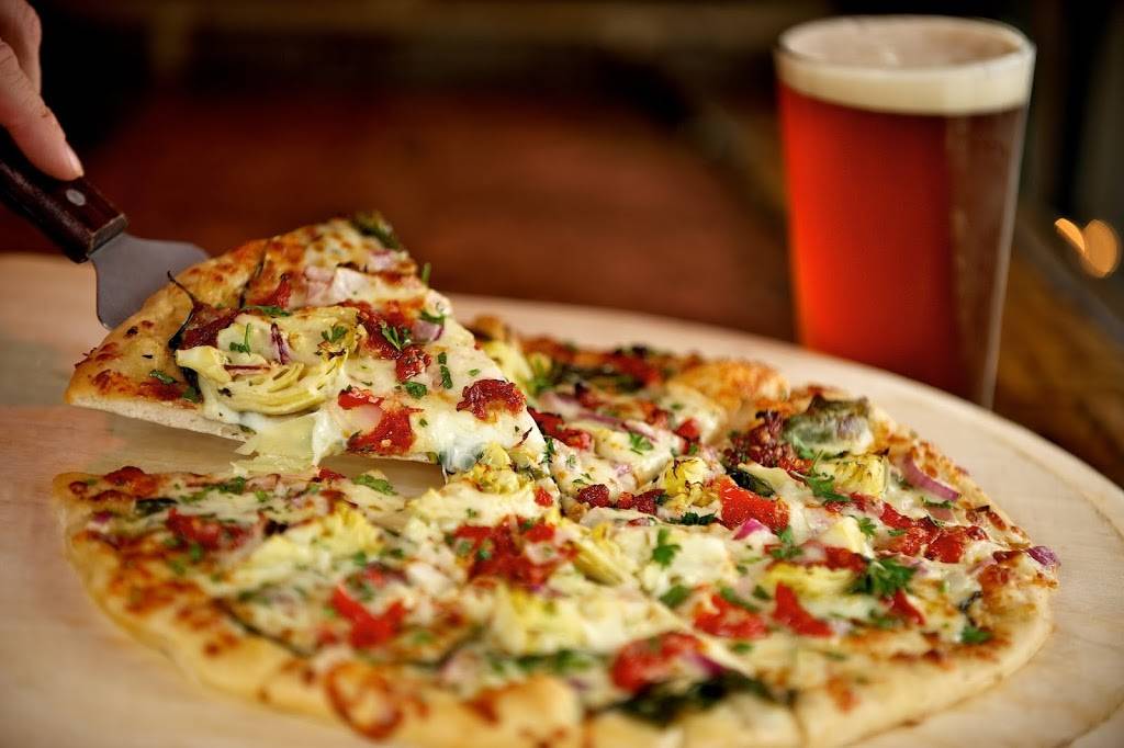 Mac’s Pizza Pub | restaurant | 6309 Wooster Pike, Cincinnati, OH 45227, USA | 5132716227 OR +1 513-271-6227