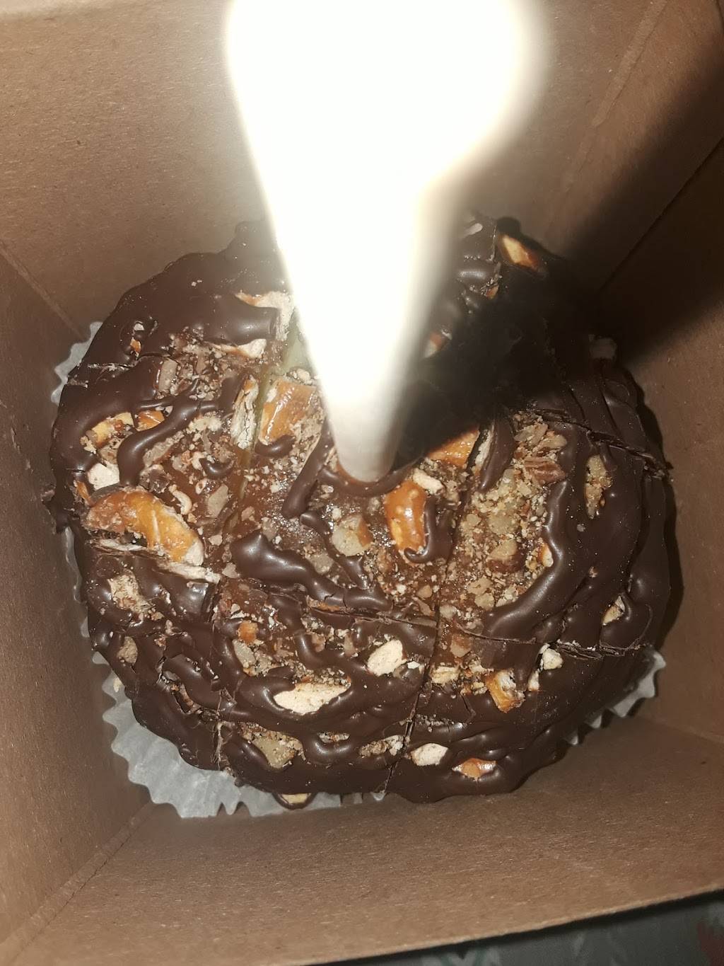 The Chocolate Dipper | restaurant | 319 W Main St, Merced, CA 95340, USA | 2096265650 OR +1 209-626-5650