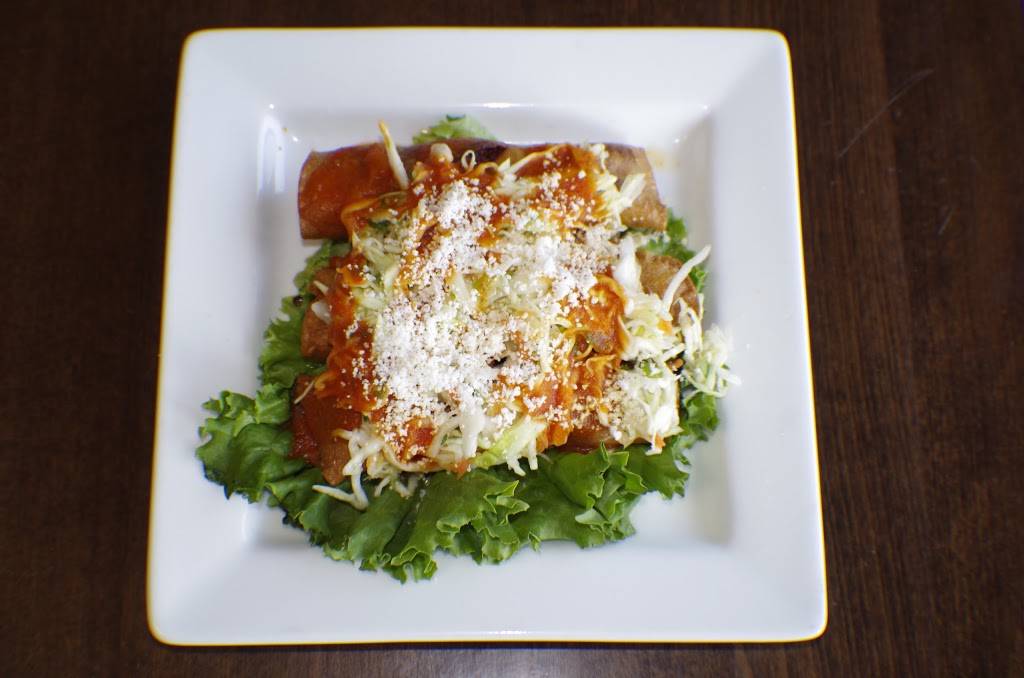 The Old House II | restaurant | 878 E Main St, Stamford, CT 06902, USA | 2036148685 OR +1 203-614-8685