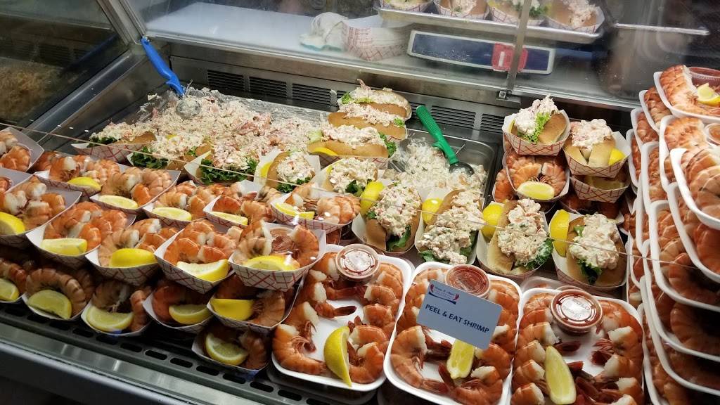 Boston & Maine Fish Co | restaurant | 200 S Market St, Boston, MA 02109, USA | 6177234111 OR +1 617-723-4111