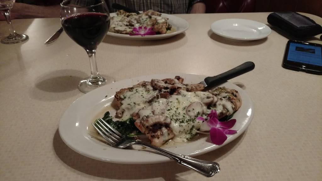 Trenneys Grille | restaurant | 1303 Gringo Rd, Aliquippa, PA 15001, USA | 7243780880 OR +1 724-378-0880