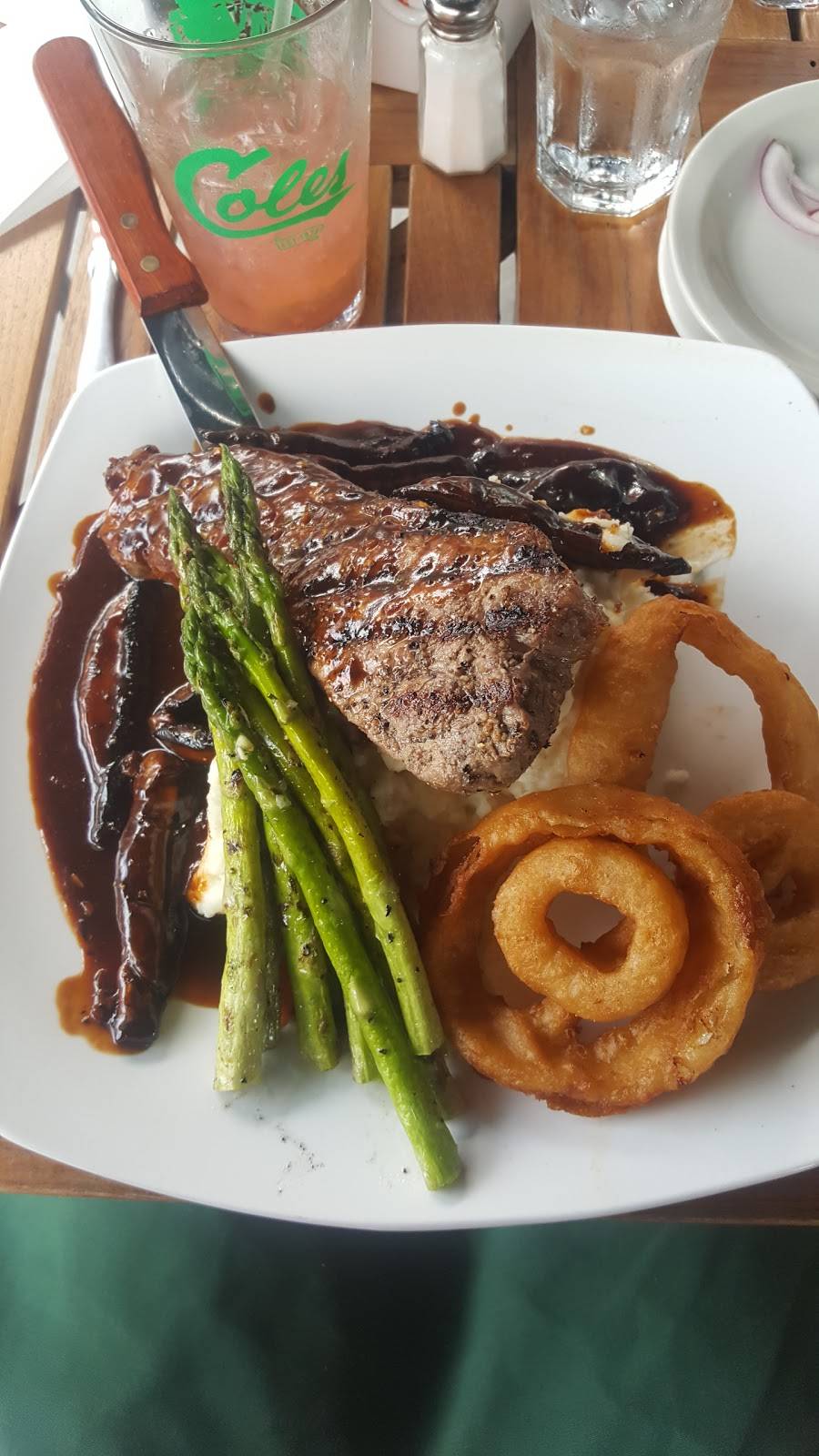 Coles | restaurant | 1104 Elmwood Ave, Buffalo, NY 14222, USA | 7168861449 OR +1 716-886-1449