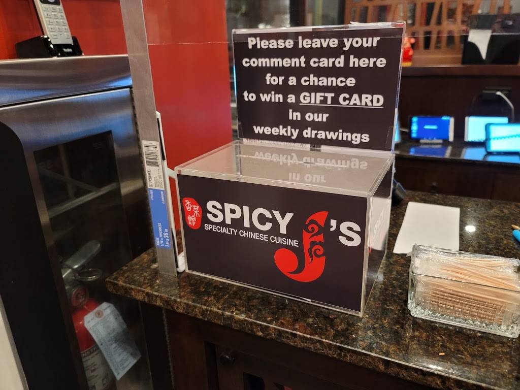 Spicy Js | restaurant | Del centro, 165 Terrado Plaza, Fresno, CA 93720, USA | 5594488894 OR +1 559-448-8894