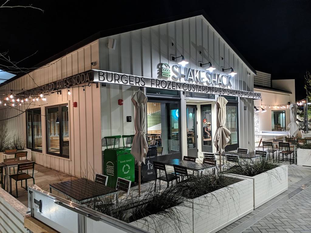 Shake Shack | restaurant | 3705 Paseo Place Suite 1140, San Diego, CA 92130, USA | 6193633604 OR +1 619-363-3604