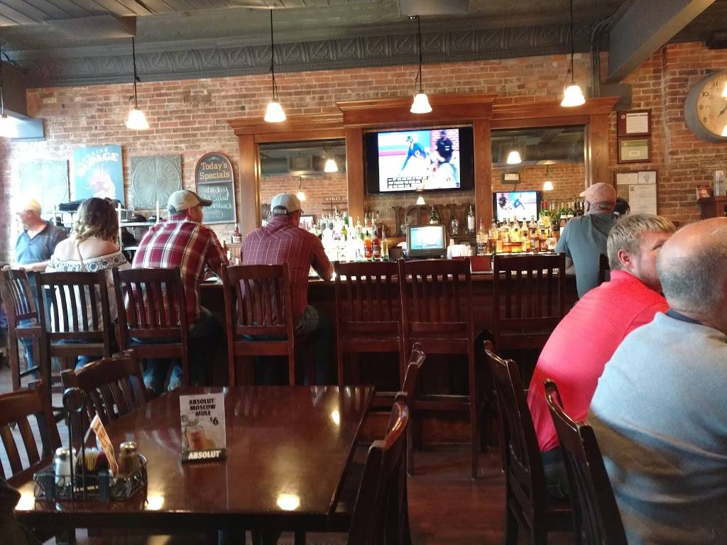 JT Walkers Restaurant and Sports Bar | restaurant | 401 E Main St, Mahomet, IL 61853, USA | 2175861100 OR +1 217-586-1100