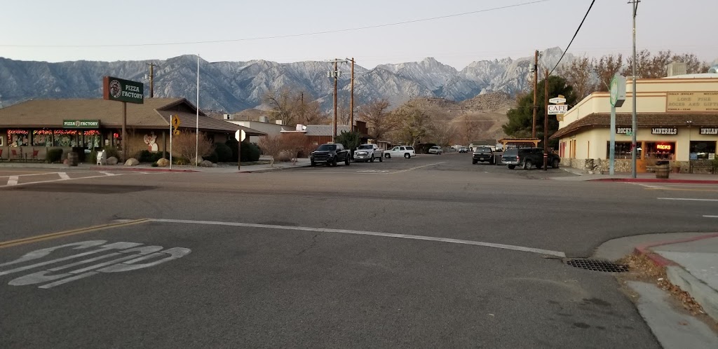 Pizza Factory | restaurant | 301 S Main St, Lone Pine, CA 93545, USA | 7608764707 OR +1 760-876-4707