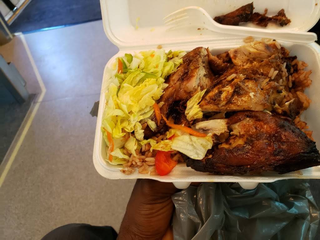 Mangoes Restaurant | restaurant | 2491 Lake Shore Blvd W, Etobicoke, ON M8V 1C5, Canada | 4162531920 OR +1 416-253-1920