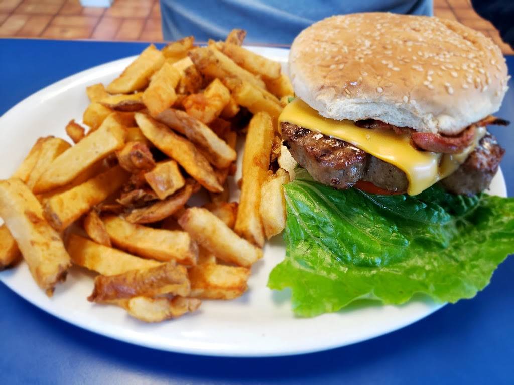 Captain George Fish & Chips | restaurant | 541 William St, Cobourg, ON K9A 3A4, Canada | 9053770442 OR +1 905-377-0442