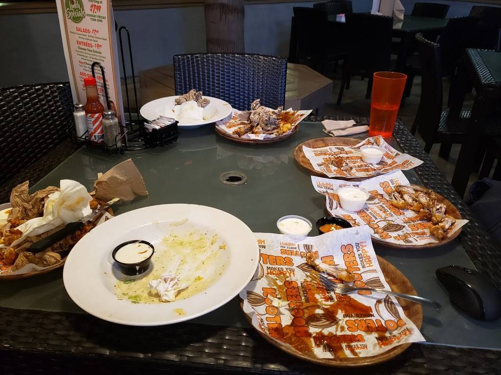 Hooters | restaurant | 1507 S Coast Dr, Costa Mesa, CA 92626, USA | 7144270755 OR +1 714-427-0755