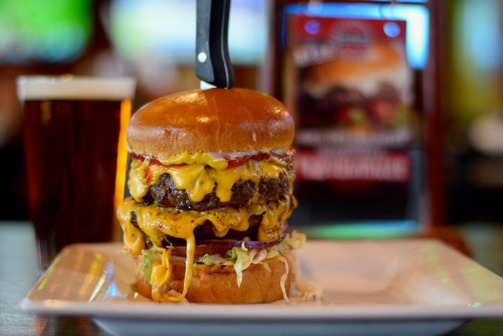 Cold Beers & Cheeseburgers | restaurant | 10767 N 116th St, Scottsdale, AZ 85259, USA | 4806142747 OR +1 480-614-2747