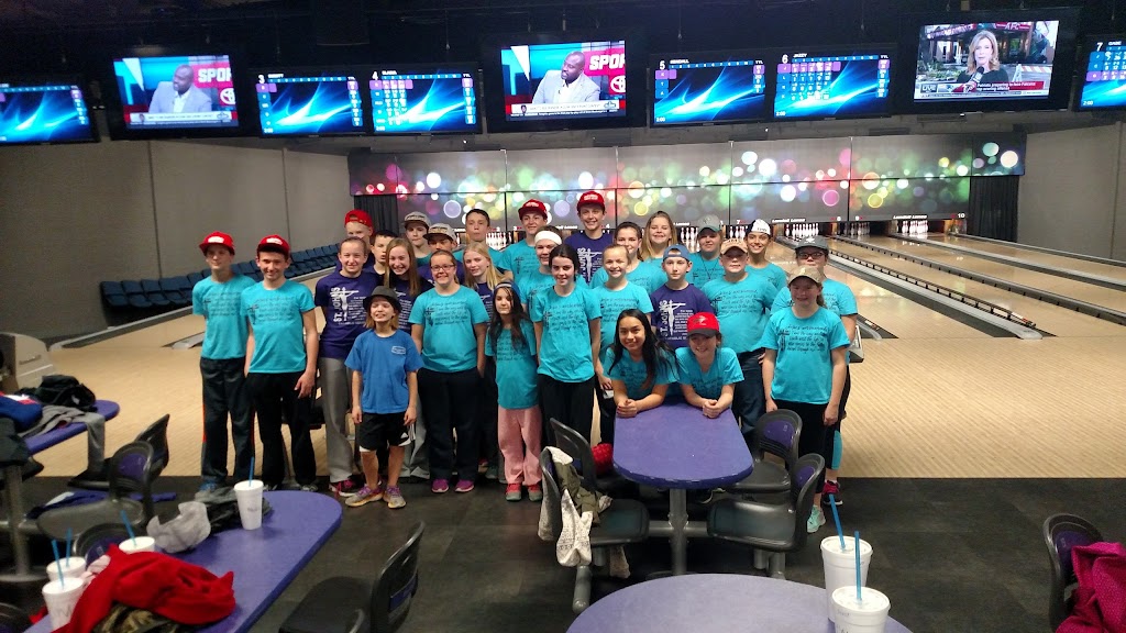 Landoll Lanes | restaurant | 2005 Center St, Marysville, KS 66508, USA | 7855628971 OR +1 785-562-8971