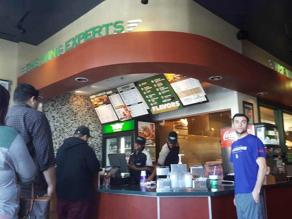 Wingstop | restaurant | 8985 Venice Blvd C-1C, Los Angeles, CA 90034, USA | 3105589464 OR +1 310-558-9464
