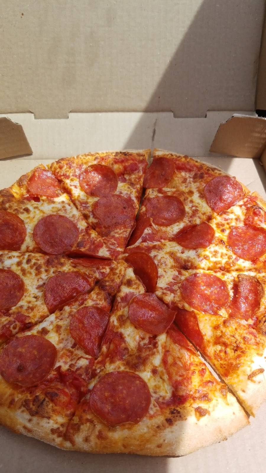 Free Topping Pizza | restaurant | 210 King St E, Bowmanville, ON L1C 1P3, Canada | 9056972002 OR +1 905-697-2002