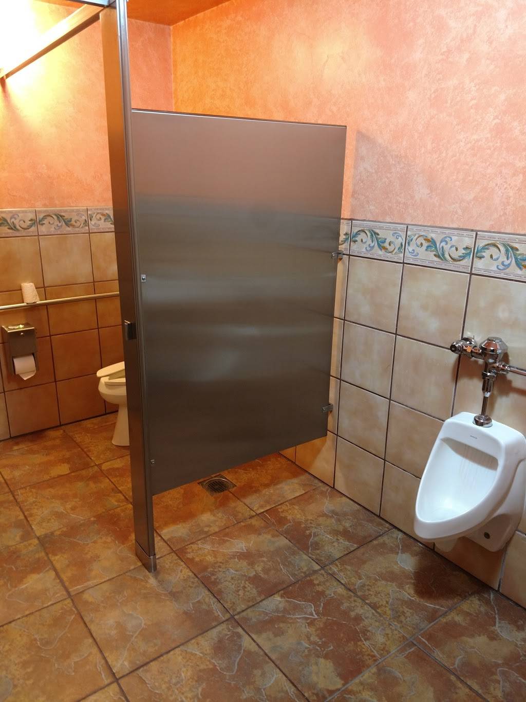 Figaros | Mexican Southwestern Grill | meal takeaway | 150 12th Ave # 109, Hanford, CA 93230, USA | 5595830589 OR +1 559-583-0589