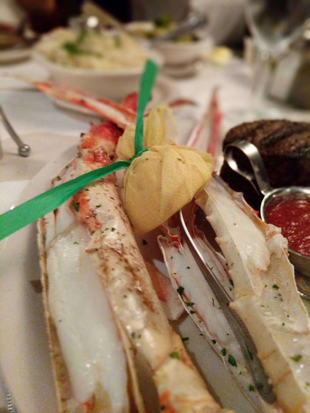 Folks Folly Prime Steak House | restaurant | 551 S Mendenhall Rd, Memphis, TN 38117, USA | 9017628200 OR +1 901-762-8200