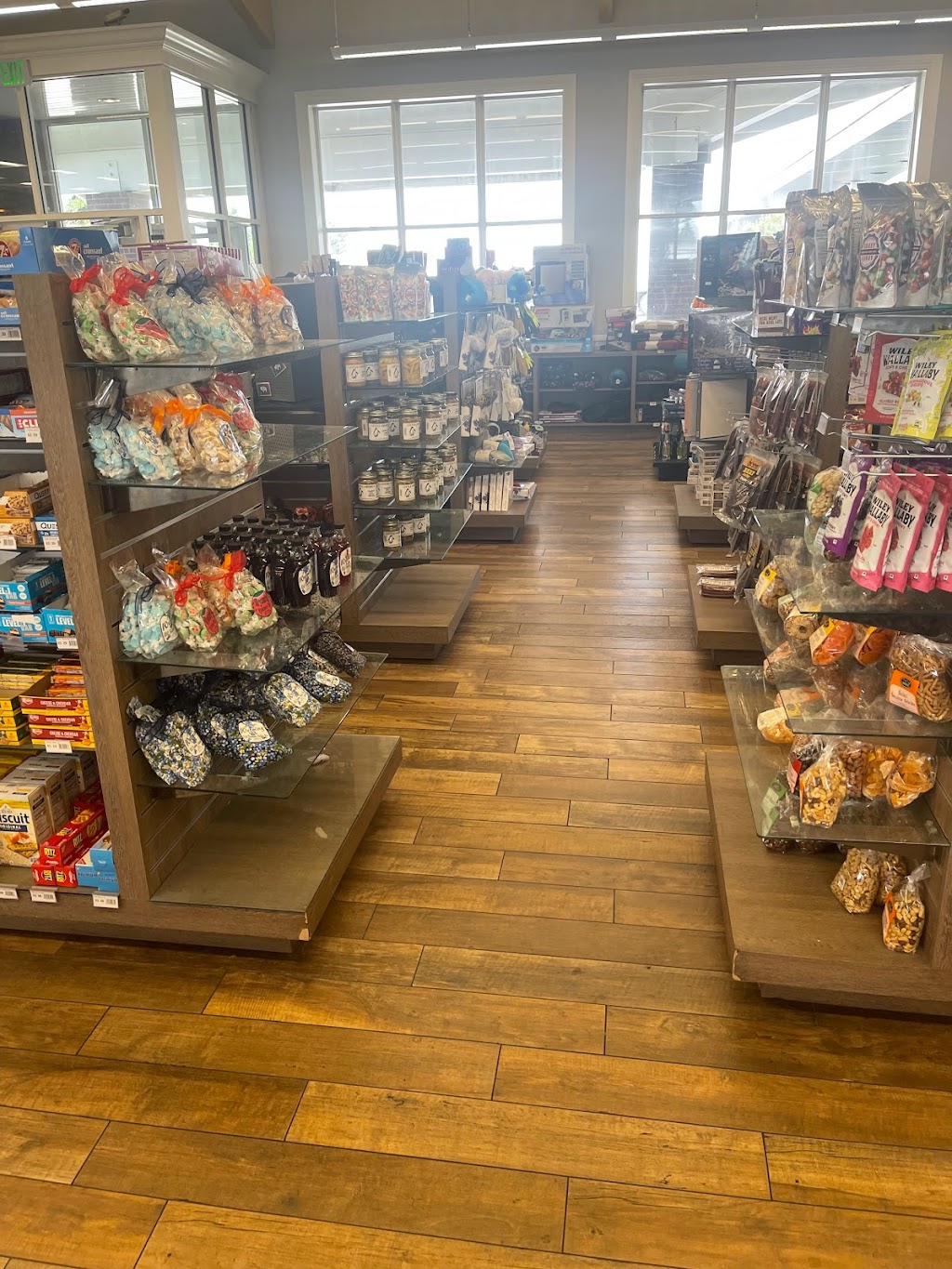 Little America Fuel Center | restaurant | I-80 Exit 68, Little America, WY 82929, USA | 3078722686 OR +1 307-872-2686