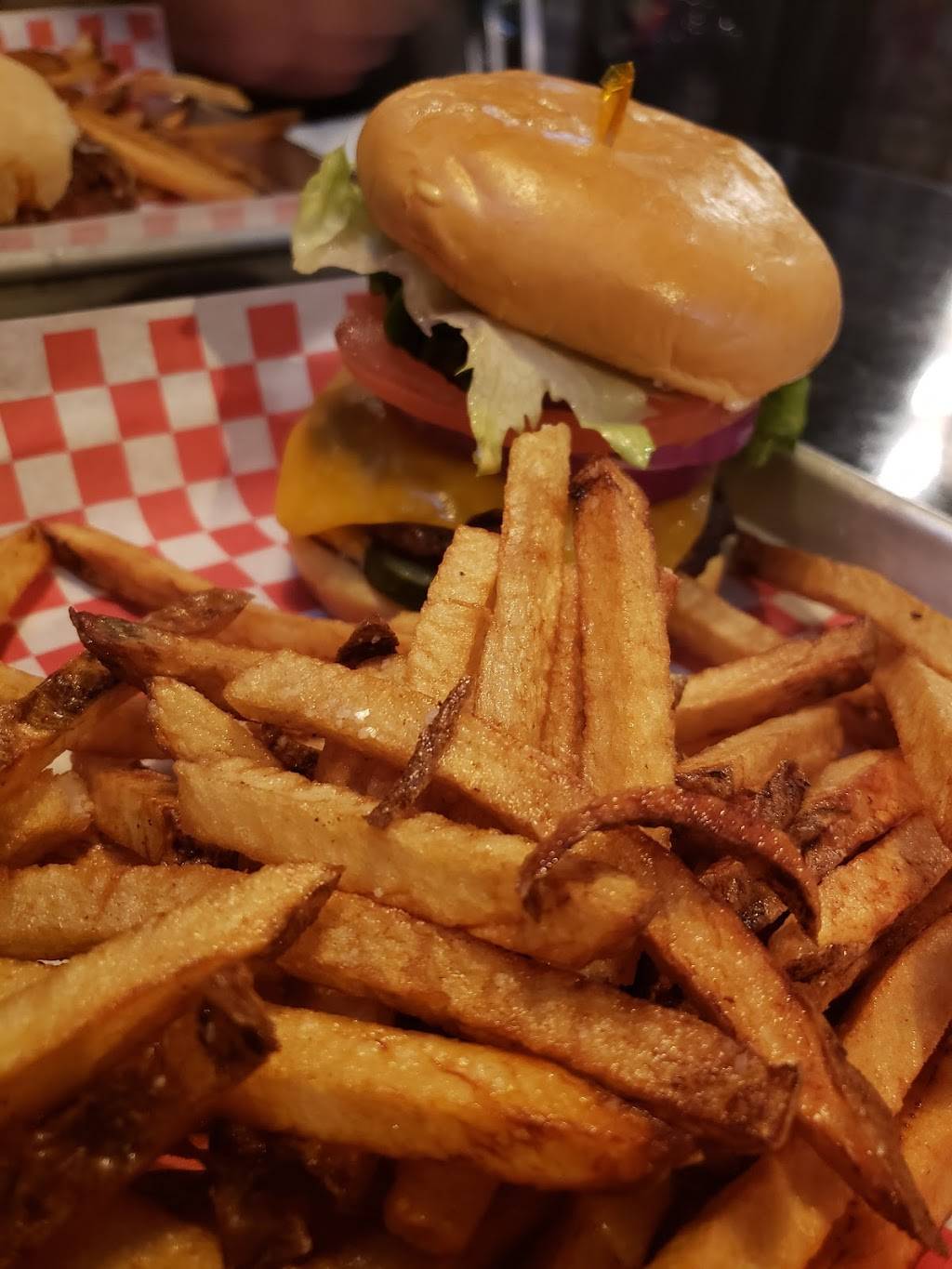 Coles Bar & Grill | restaurant | 5811 N 51st St, Ruston, WA 98407, USA | 2532671914 OR +1 253-267-1914