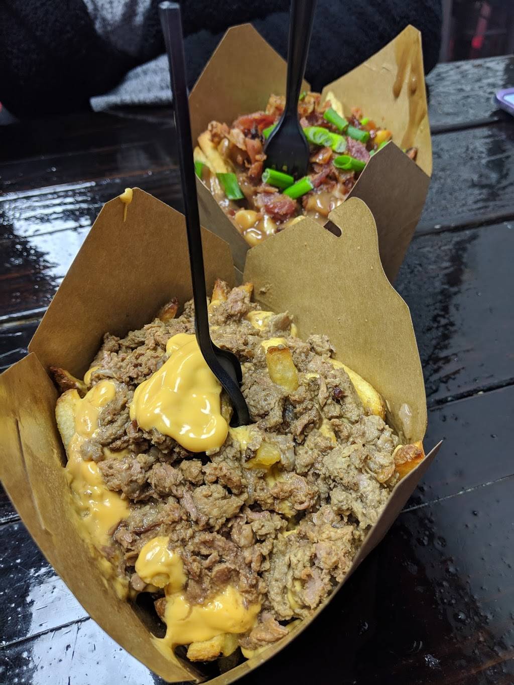 The American Poutine Co. | restaurant | 1395 E Warner Rd Suite 100, Gilbert, AZ 85296, USA | 4809307283 OR +1 480-930-7283