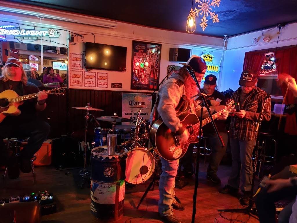 Hitching Post Saloon | restaurant | 4319 Hamilton Richmond Rd, Oxford, OH 45056, USA | 5135242660 OR +1 513-524-2660