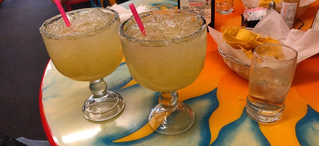 La Brisa | restaurant | 246 W Manson Hwy, Chelan, WA 98816, USA | 5096825633 OR +1 509-682-5633