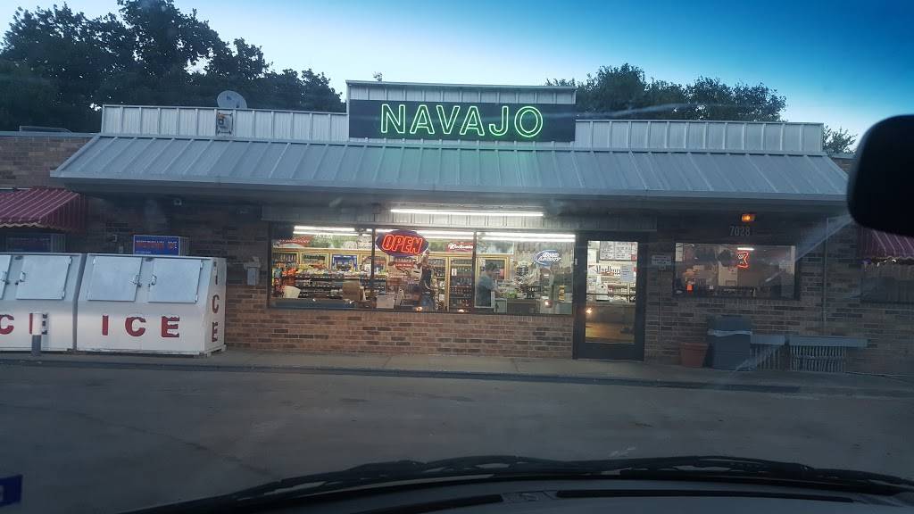 Navajo Burger (W/menu) | restaurant | 7028 Navajo Trail, Fort Worth, TX 76135, USA | 8172379992 OR +1 817-237-9992