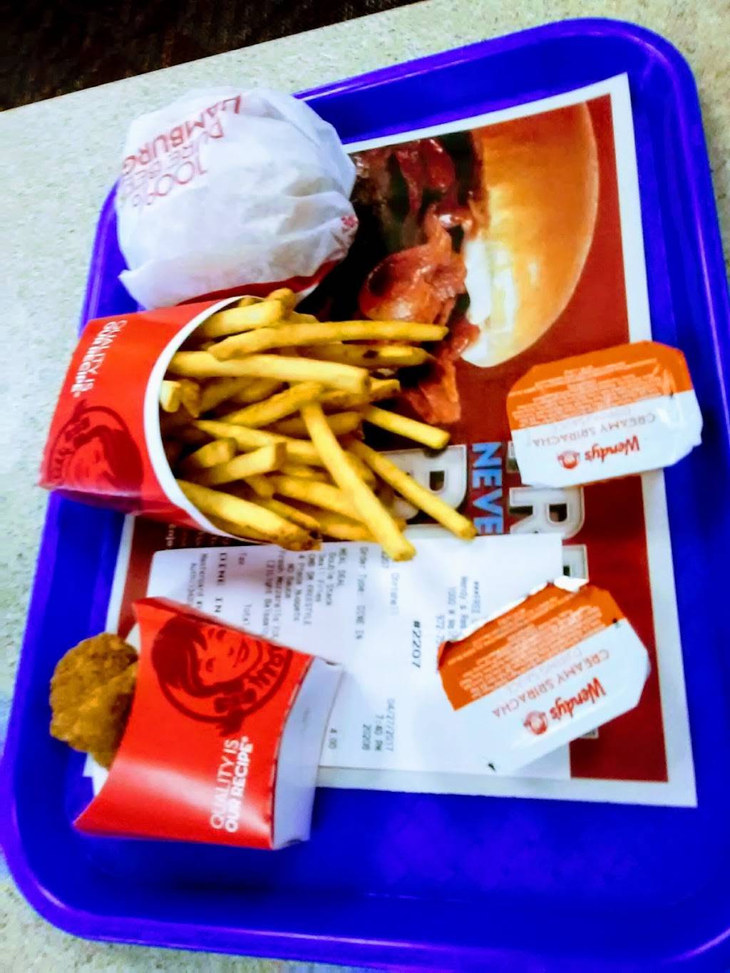 Wendys | restaurant | 1000 W Walnut Hill Ln, Irving, TX 75038, USA | 9726395125 OR +1 972-639-5125