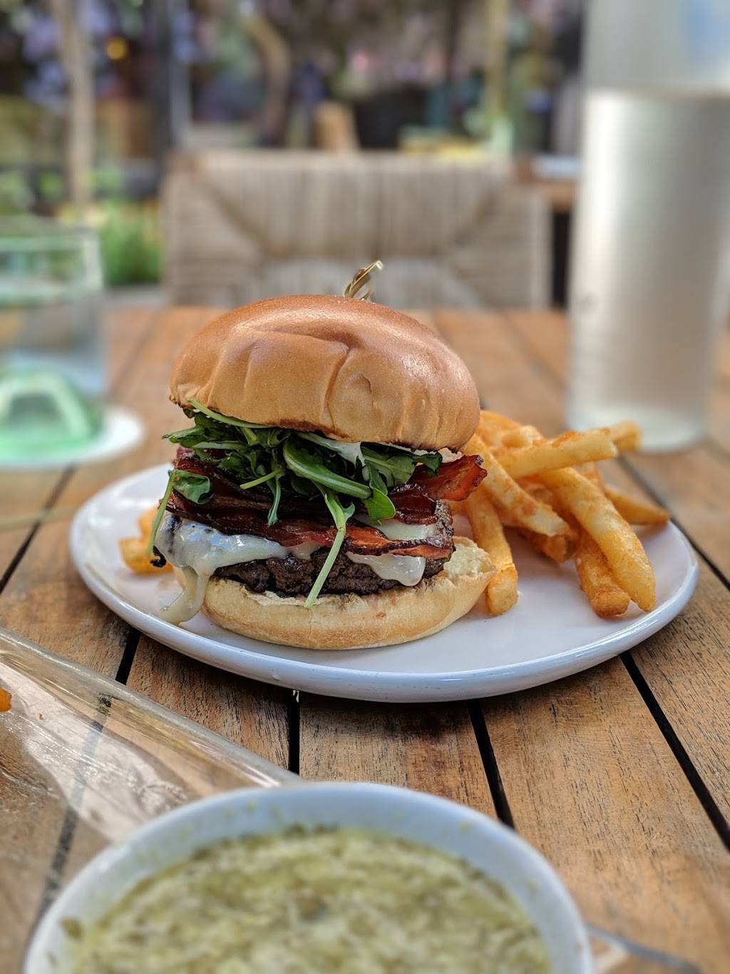 Habitat | restaurant | 2341 Collins Ave, Miami Beach, FL 33139, USA | 3056046700 OR +1 305-604-6700