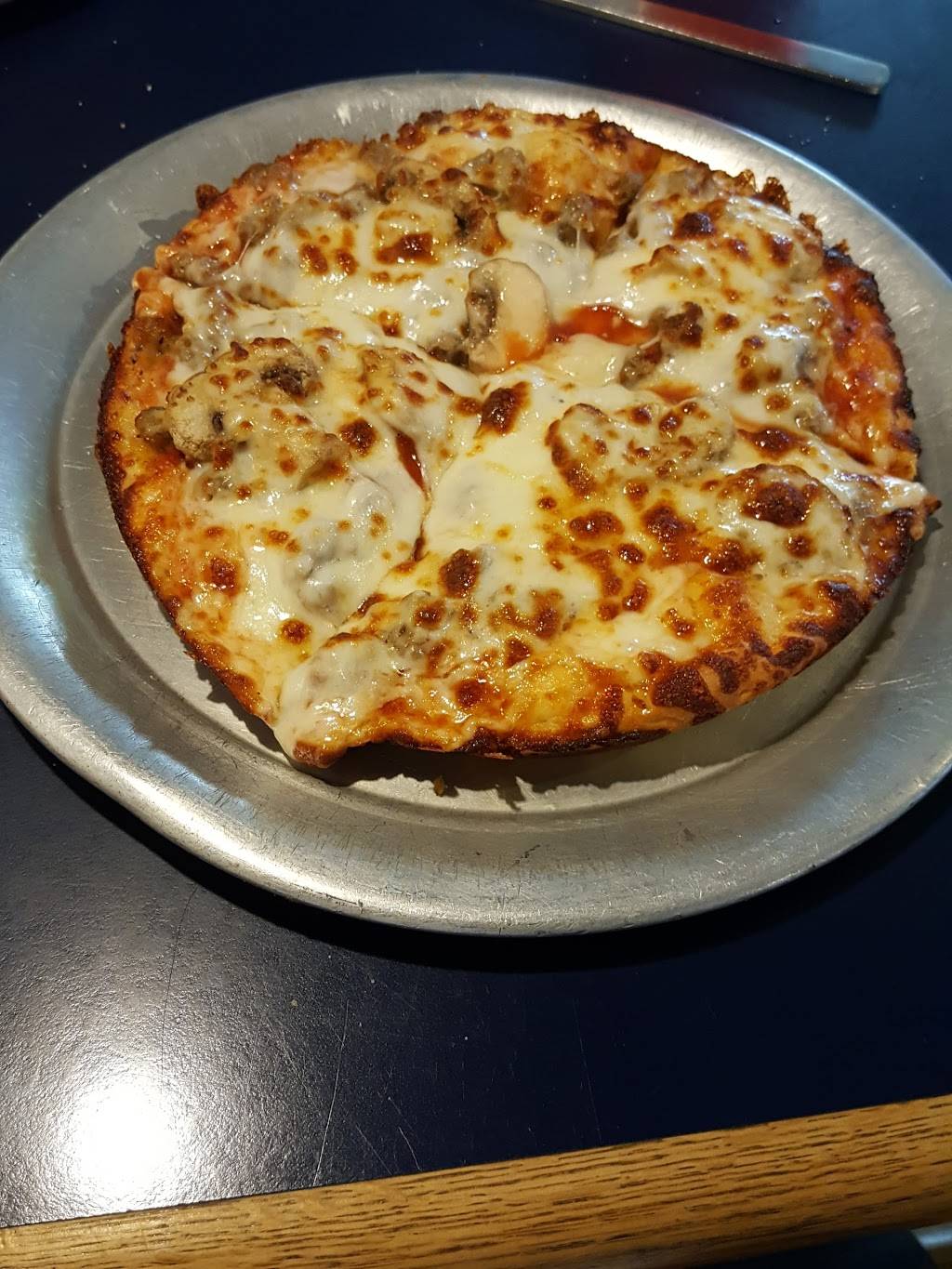 Roc N Oven | restaurant | 902 Conover Blvd W Suite D, Conover, NC 28613, USA | 7043253496 OR +1 704-325-3496