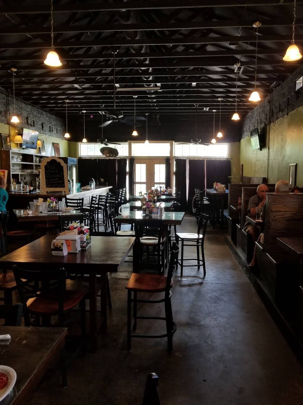 The Willow Tree Grill | restaurant | 592 GA-48, Summerville, GA 30747, USA | 7068574007 OR +1 706-857-4007