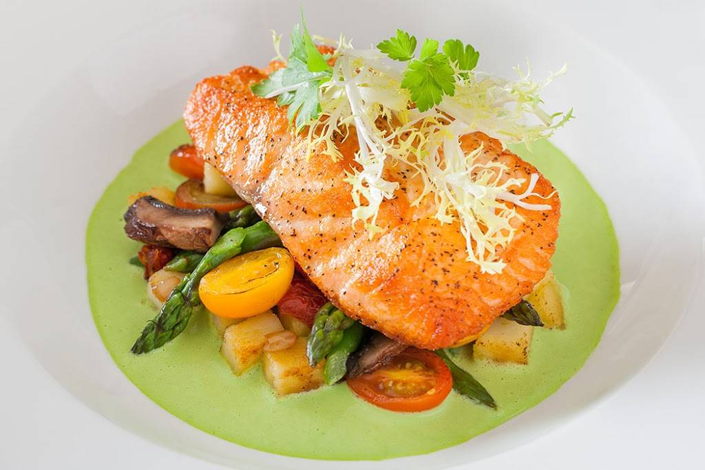 Grand Lux Cafe | restaurant | 13420 N Dallas Pkwy, Dallas, TX 75240, USA | 9723853114 OR +1 972-385-3114