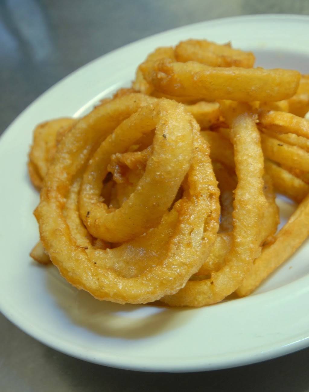 Restaurant John Le Grec - Pizza Delivery | meal delivery | 980 Boulevard de Sainte-Adèle, Sainte-Adèle, QC J8B 1S5, Canada | 4502294991 OR +1 450-229-4991