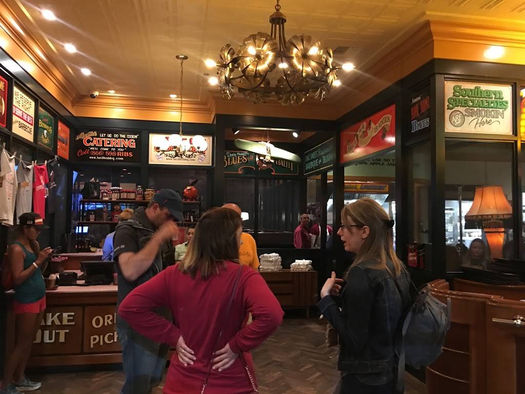 Lucilles Smokehouse Bar-B-Que | restaurant | 7202 Amador Plaza Rd, Dublin, CA 94568, USA | 9258287427 OR +1 925-828-7427