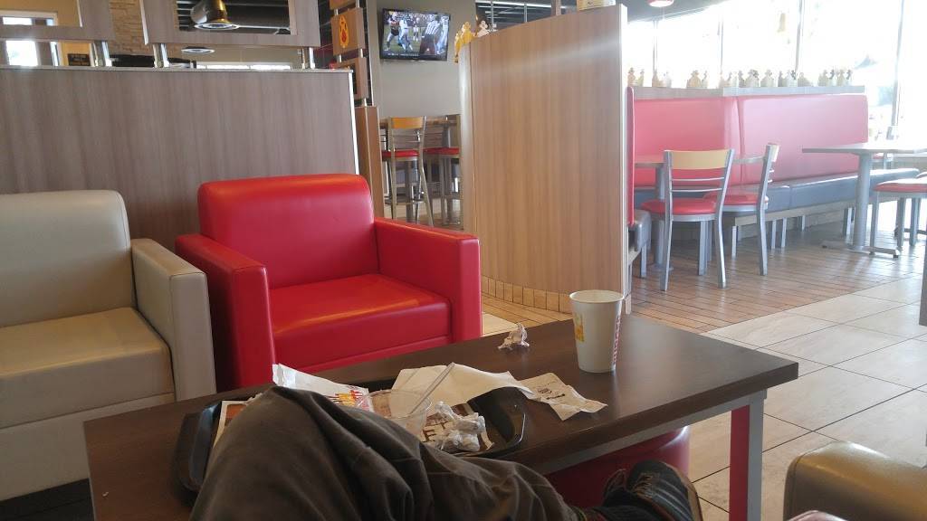 Burger King | restaurant | 2000 North, Main St, Longmont, CO 80501, USA | 3036840624 OR +1 303-684-0624