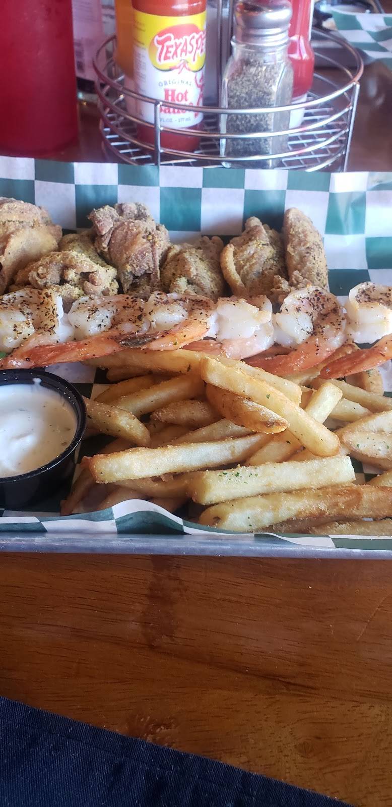 Chill-N-Grill Cafe | restaurant | 323 E Main St Unit A, Moncks Corner, SC 29461, USA | 8437611020 OR +1 843-761-1020