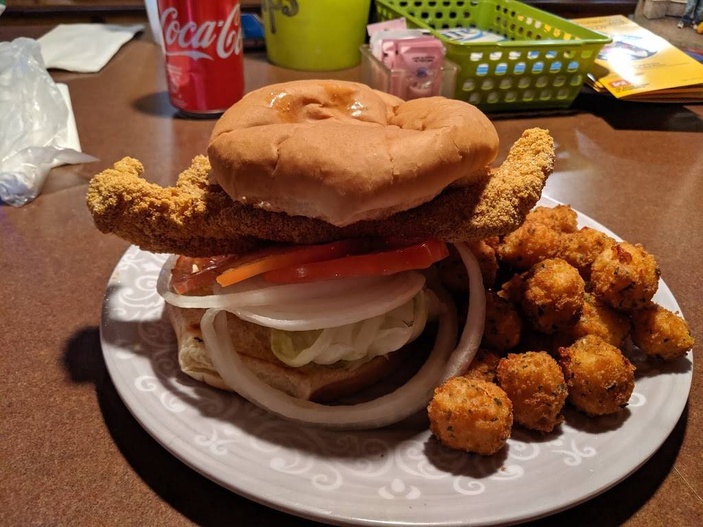 Dons Restaurant & Lounge | restaurant | 31 Co Rd 514, Wappapello, MO 63966, USA | 5732227075 OR +1 573-222-7075