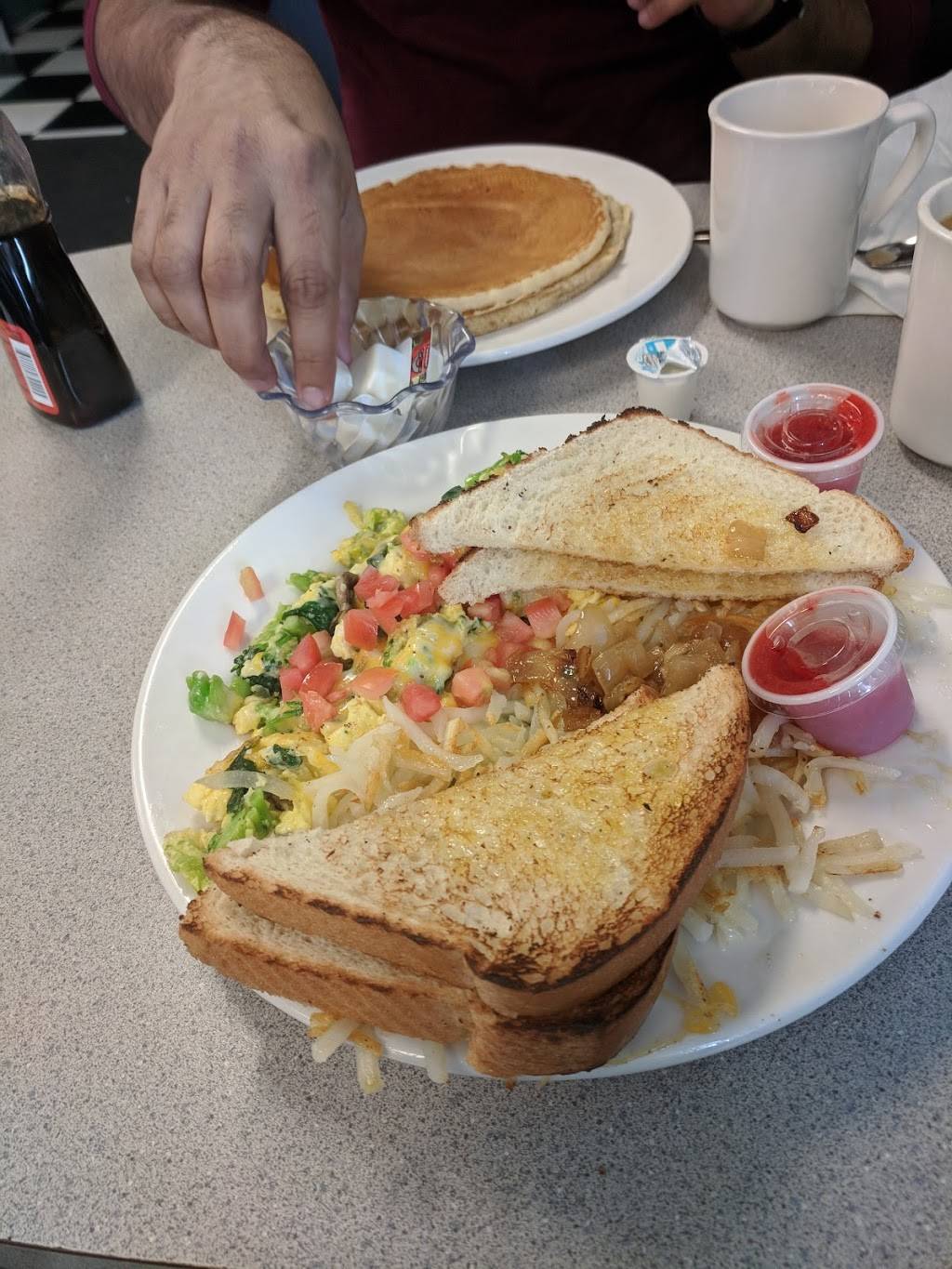 House of Flavors | restaurant | 284 River St, Manistee, MI 49660, USA | 2318874600 OR +1 231-887-4600