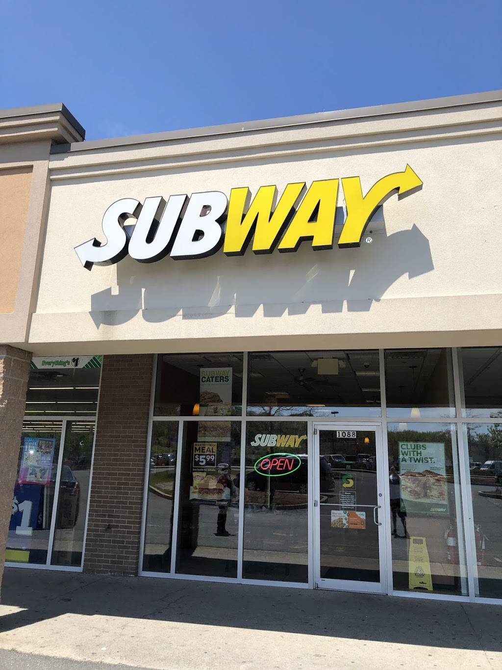 Subway | restaurant | 1100 Revere Beach Pkwy, Chelsea, MA 02150, USA | 6173703044 OR +1 617-370-3044