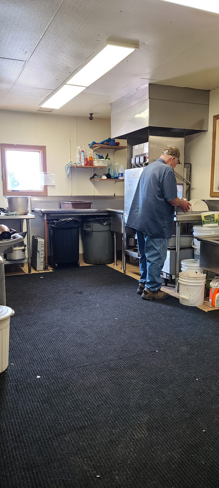 Southside Cafe | restaurant | N2297 US-45, Antigo, WI 54409, USA | 7156233459 OR +1 715-623-3459