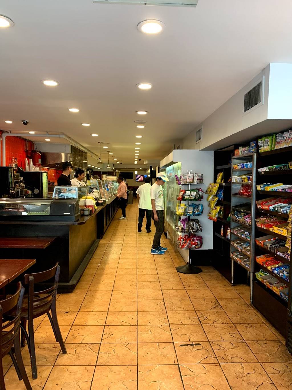 Lucky Deli | meal takeaway | 12 E 37th St #1, New York, NY 10016, USA | 2122131370 OR +1 212-213-1370