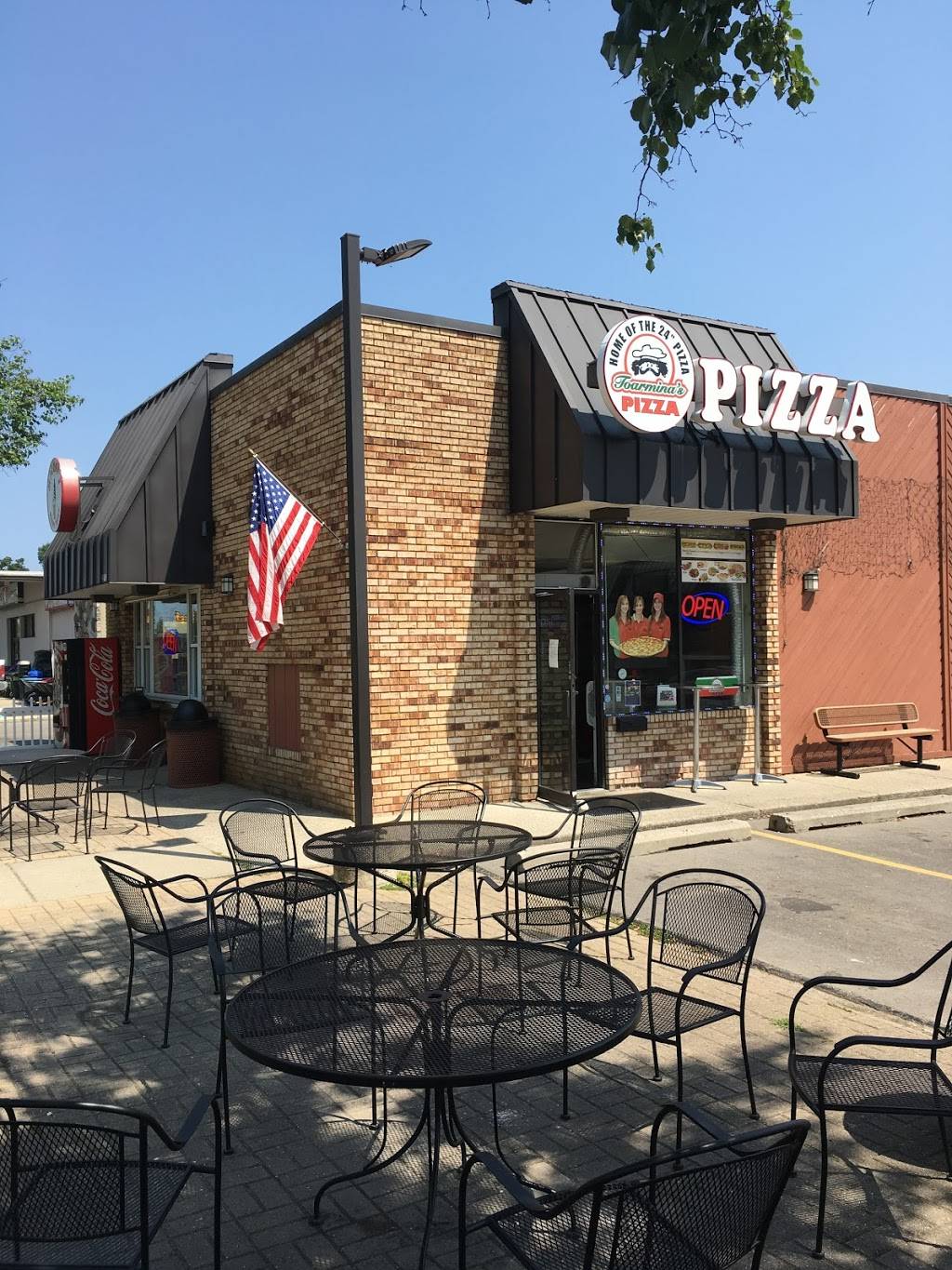 Toarminas Pizza South Lyon | restaurant | 22910 Pontiac Trail, South Lyon, MI 48178, USA | 2484863199 OR +1 248-486-3199
