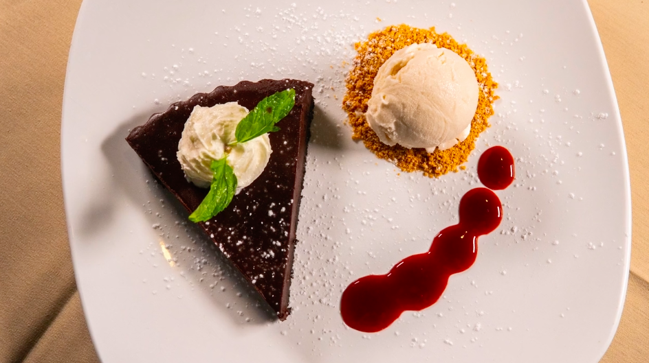 Piccolo Mondo Ristorante | restaurant | 1870 E Jericho Turnpike, Huntington, NY 11743, USA | 6314620718 OR +1 631-462-0718