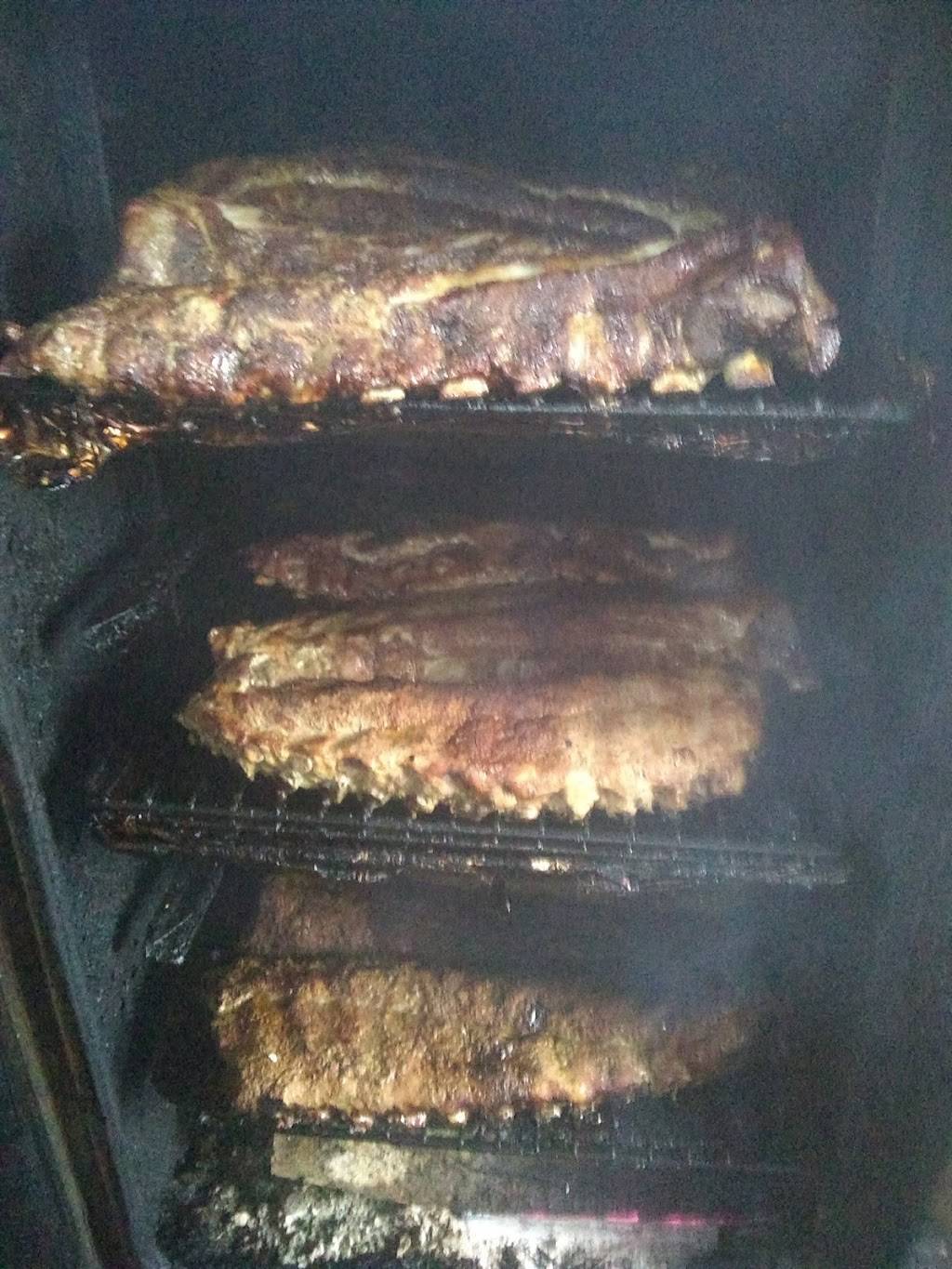 Smokin 19 | restaurant | 3080-3090 34th St N, St. Petersburg, FL 33713, USA | 7272028943 OR +1 727-202-8943