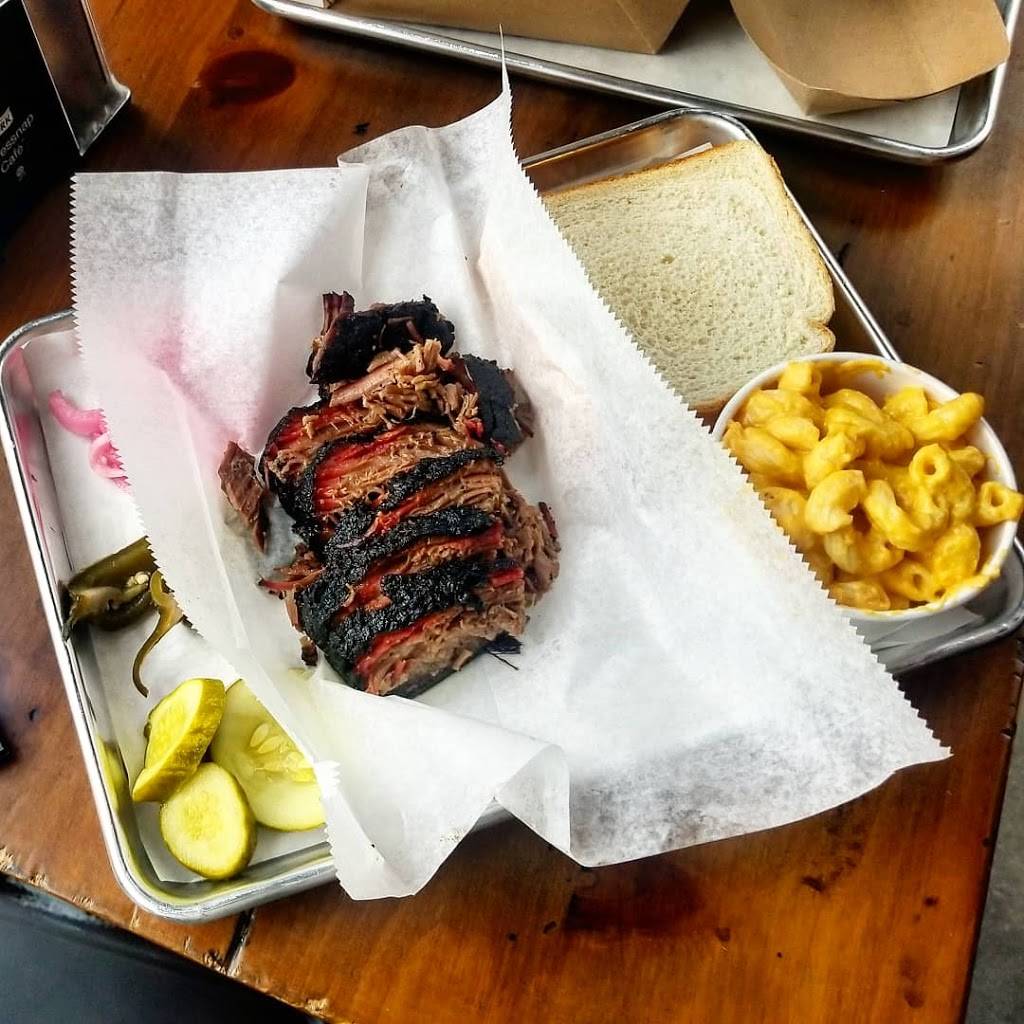 smōk-hau̇s | restaurant | 7 12th St, Garden City, NY 11530, USA | 5168336633 OR +1 516-833-6633