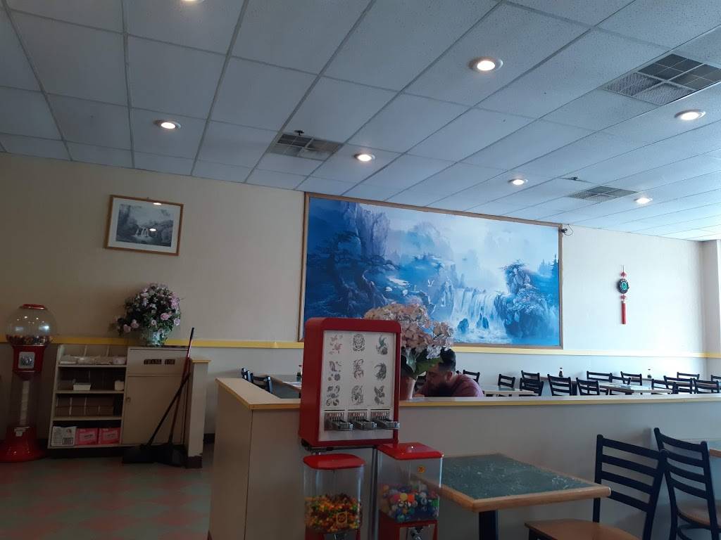 Great Dragon | restaurant | 3419 L St, Omaha, NE 68107, USA | 4027314100 OR +1 402-731-4100