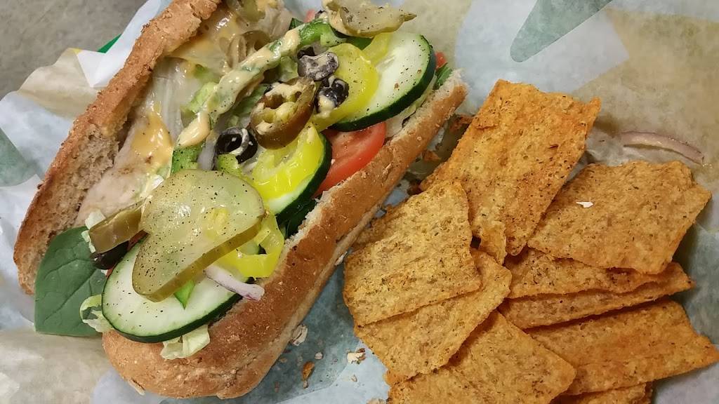 Subway | restaurant | 780 E Ramona Expressway Bldg 2 Ste A, Perris, CA 92571, USA | 9516574663 OR +1 951-657-4663