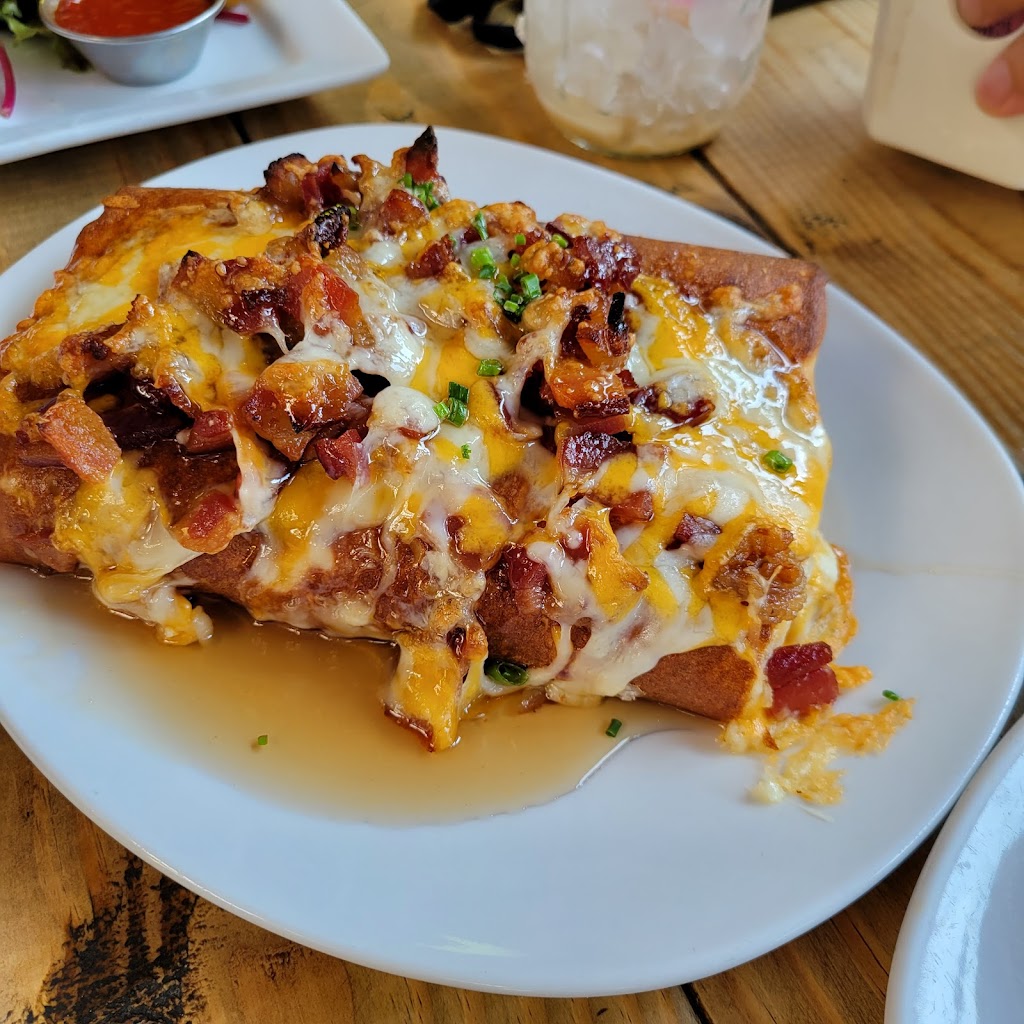 Moms Kitchen and Bar | restaurant | 701 9th Ave, New York, NY 10019, USA | 6466570080 OR +1 646-657-0080