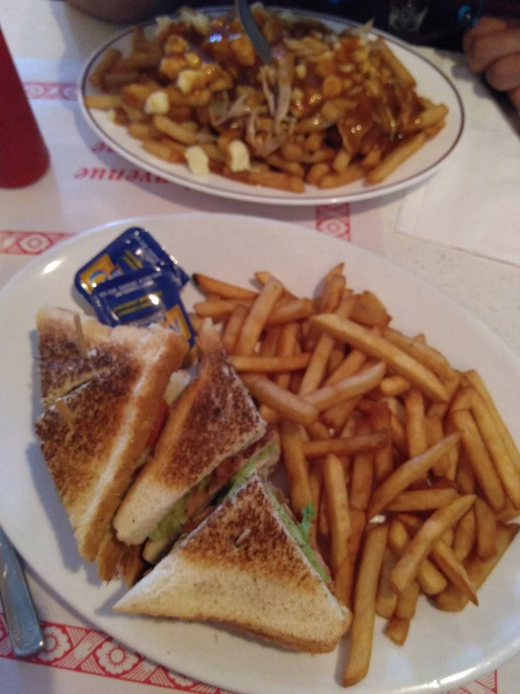 Rôtisserie Coq-O-Bec | restaurant | 7953 Rue Hochelaga, Montréal, QC H1L 2K9, Canada | 5143514463 OR +1 514-351-4463