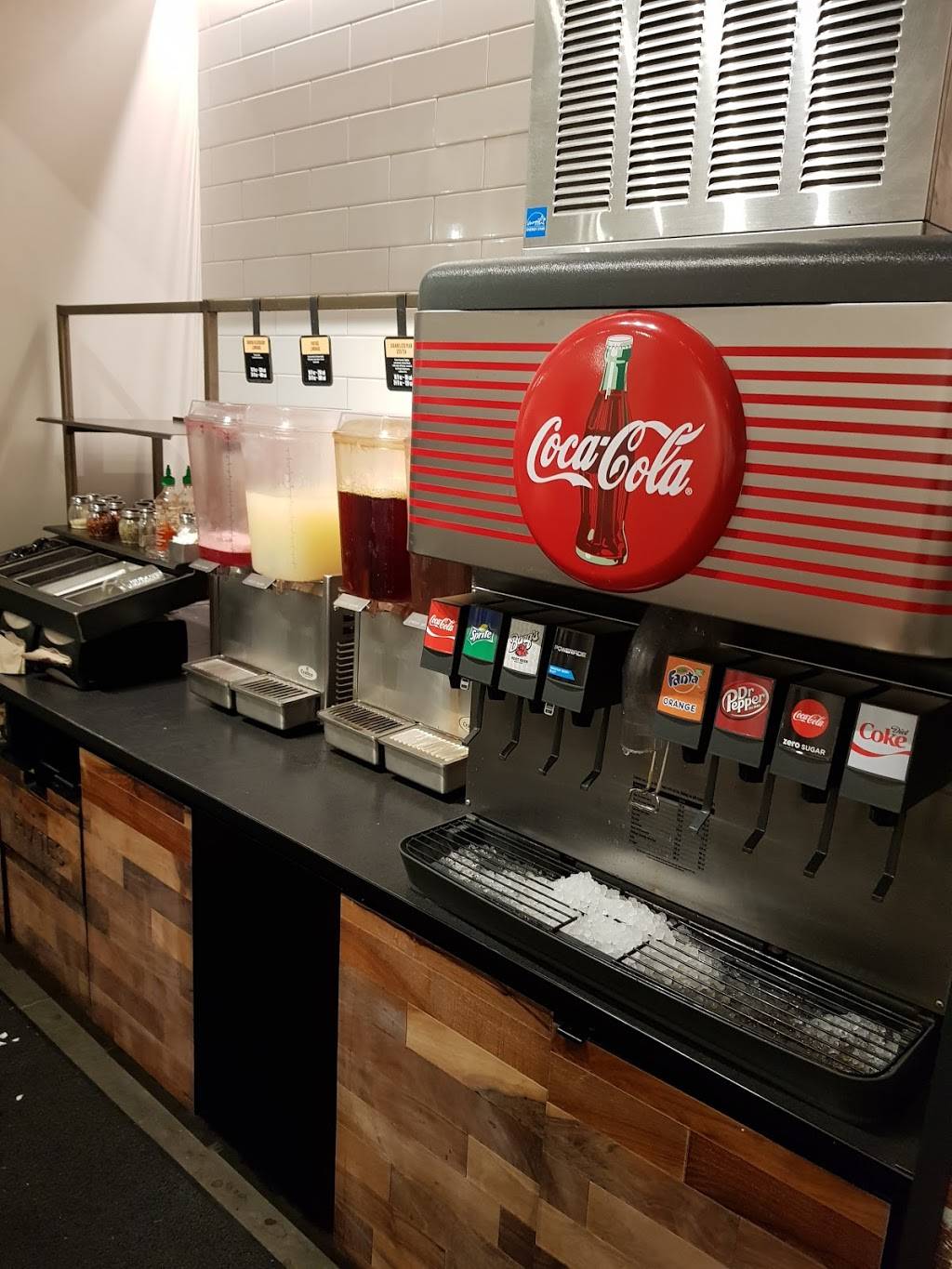 MOD Pizza | restaurant | 6351 E Broadway Blvd Suite 129, Tucson, AZ 85710, USA | 5209086494 OR +1 520-908-6494